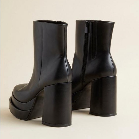 Torrid Double Platform Heel Bootie with Zip Closure, NWT - Picture 6 of 9